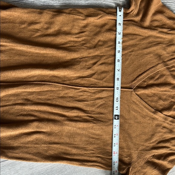 Women's V-Neck Sweater - Tan - Picture 5 of 5